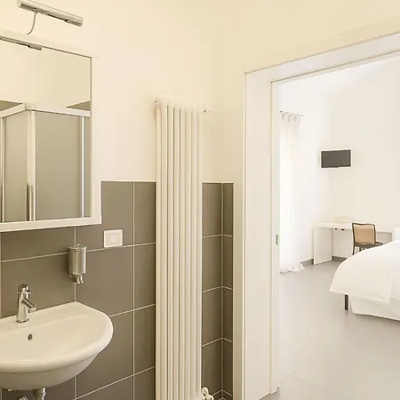 Altera House Bed & Breakfast 3*