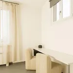 Altera House Амелия